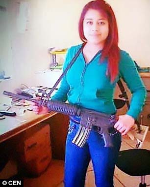 363B0ED900000578-3688554-The_diminutive_hitwoman_for_the_feared_Zetas_cartel_felt_compell-a-67_1468426030450