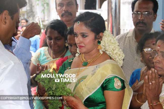 Actress-Shalu-Menon-Wedding-Stills-22-550x367