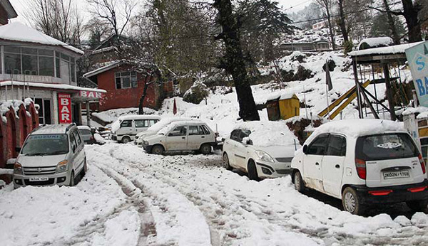 snowfall_kashmir_270117