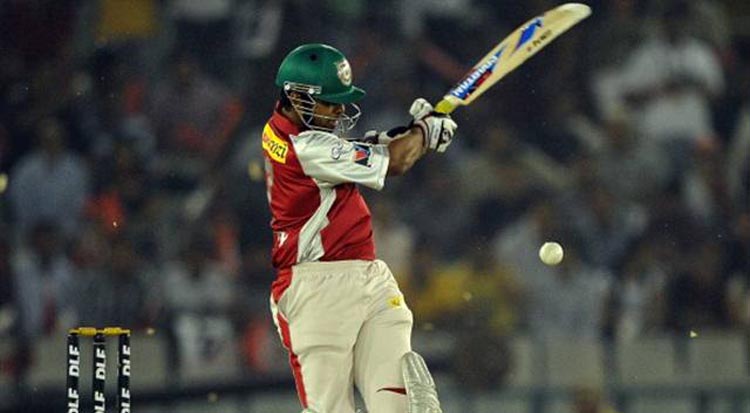 Kings XI Punjab batsman Paul Valthaty plays a shot during the the IPL Twenty20 cricket match between Kings XI Punjab and Kolkata Knight Riders at PCA Stadium in Mohali on April 18, 2012.  RESTRICTED TO EDITORIAL USE. MOBILE USE WITHIN NEWS PACKAGE    AFP PHOTO/ Prakash SINGH (Photo credit should read PRAKASH SINGH/AFP/Getty Images)