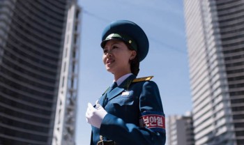 North-Korean-police-officer-969377